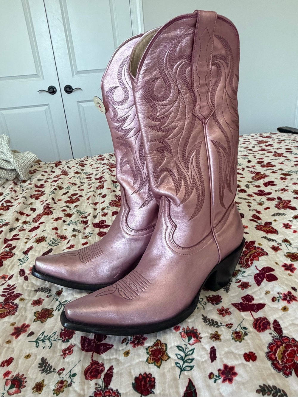 Metallic Pink Women's Western Heeled Boots